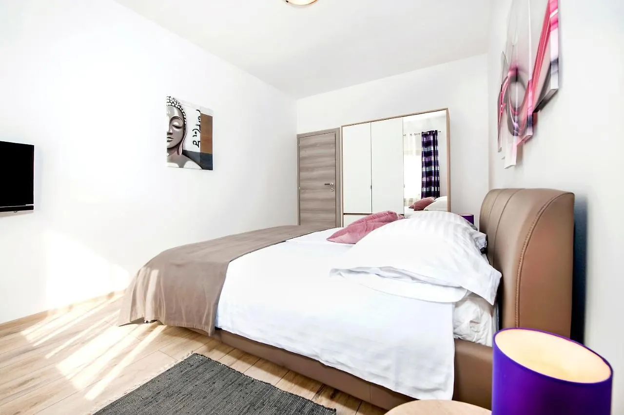 Apartments Euphemia Rovinj 0*,